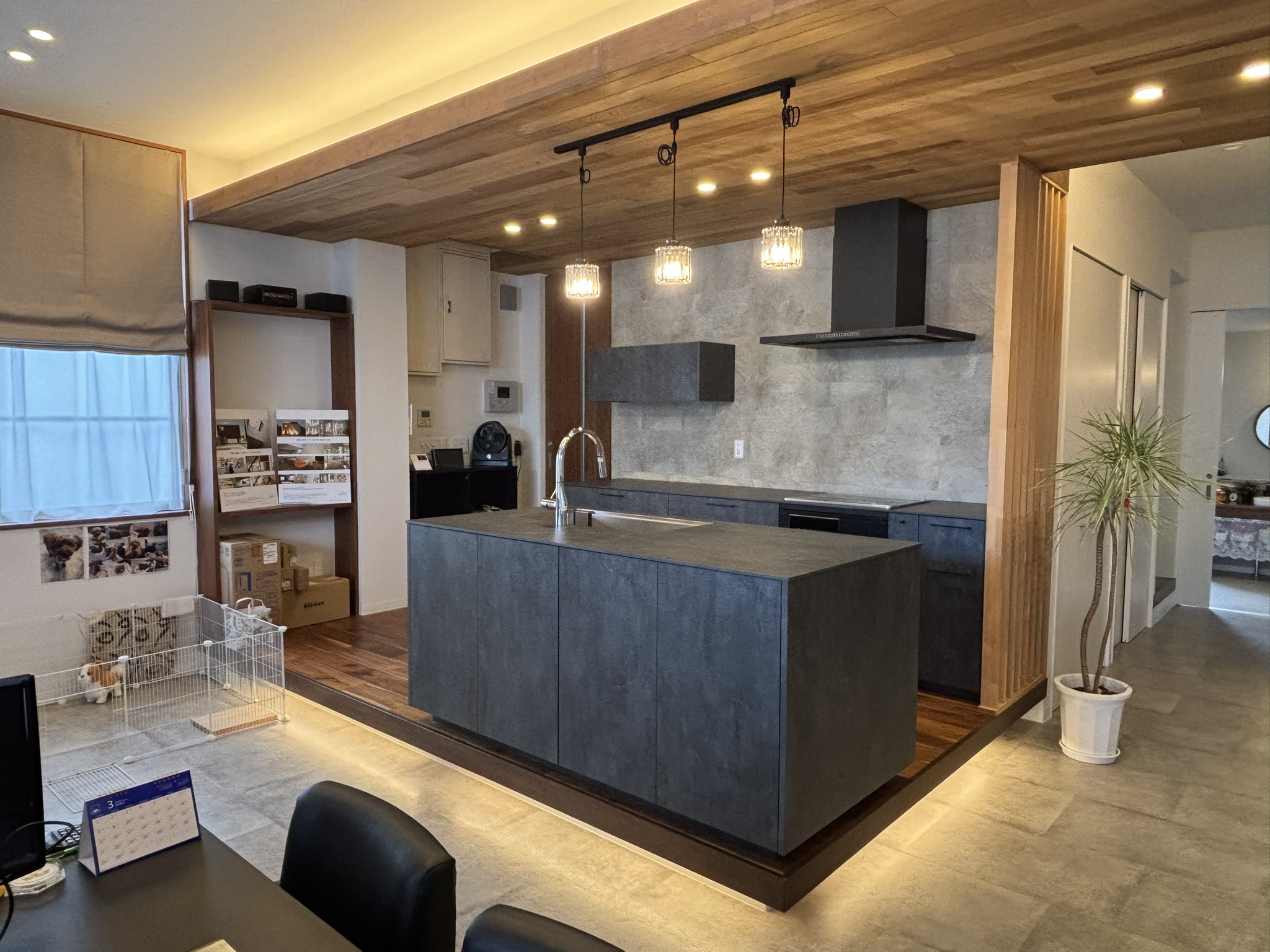 ショールームに行かなくても体感できる、グラフテクトキッチンを店舗に設置しました